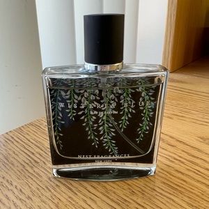 Wisteria Blue Eau de Parfum